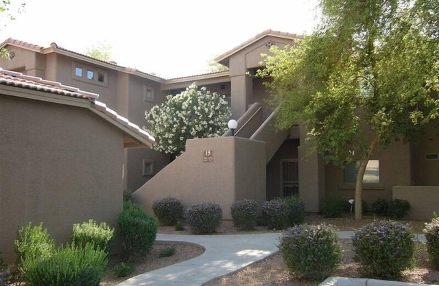 Schöne Eigentumswohnung in Chandler, sehr privat auf Lush Grounds
