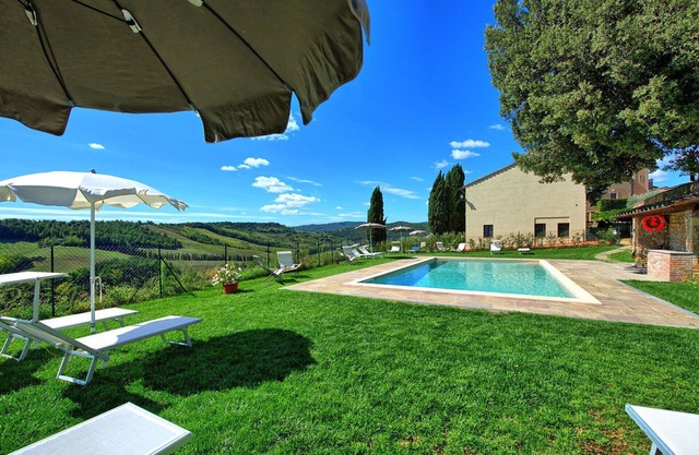 Gemütliche Wohnung mit Pool, W-LAN, Klimaanlage, Panoramablick und Parkplatz, bei San Gimignano