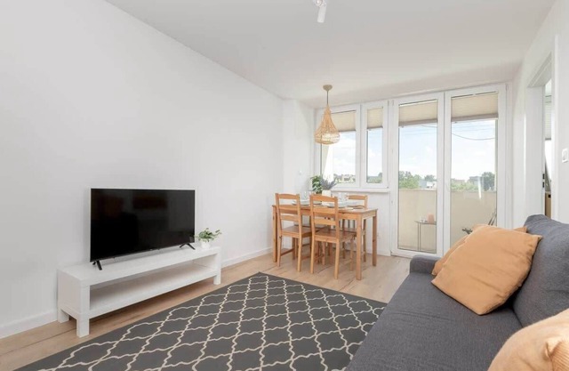 Schöne Wohnung mit Balkon | 2 Schlafzimmern