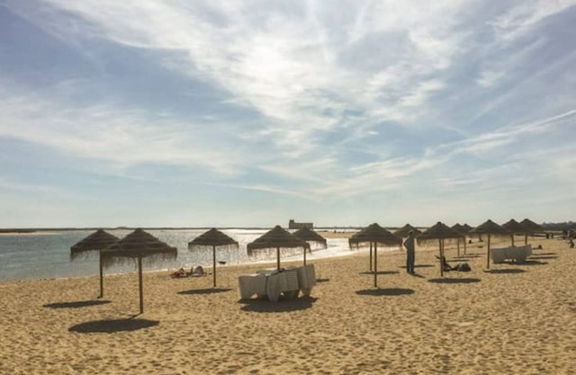 Beautiful apartment with magnificent sea view in Fuseta.
