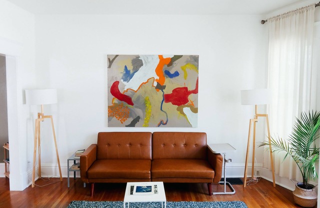 Beautiful Avenues Home Close to Downtown