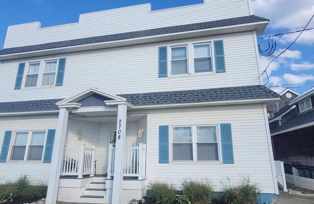 Beautiful Beach Block Condo