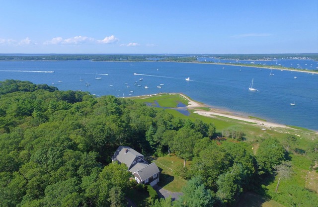 Wunderschönes Strandhaus am exklusiven Scraggy Neck zu vermieten