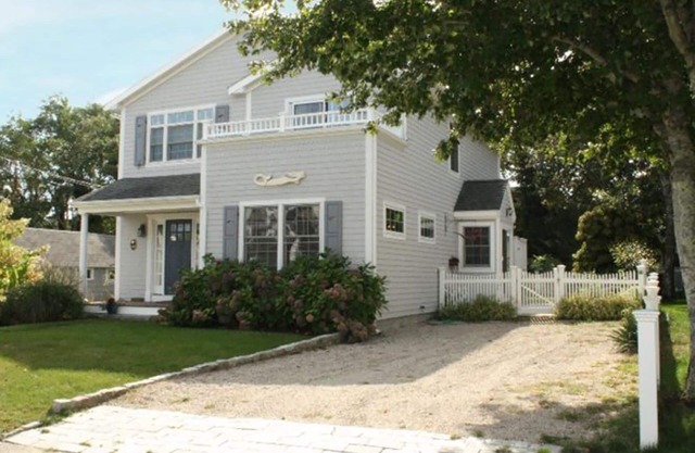 Hermosa casa de playa en una playa privada - Popponessett, New Seabury