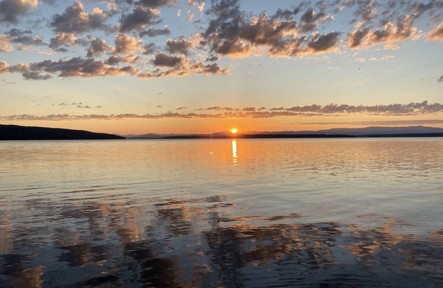 Hermosa casa de playa en el lago Champlain