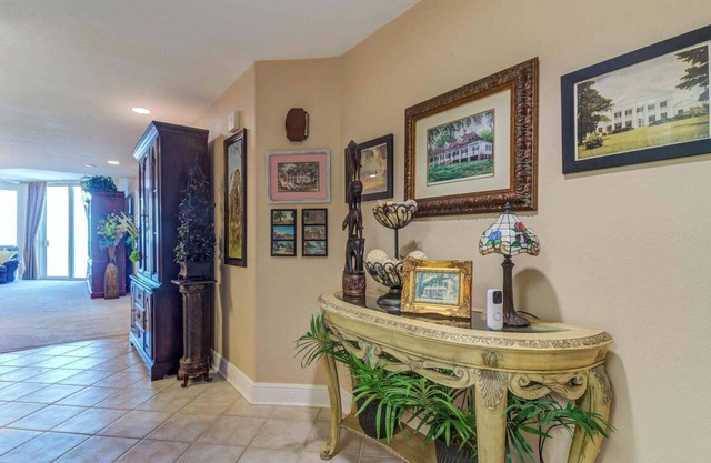 Beautiful Beach location 3-bdrm/3 ba condo with extreme amenities in Biloxi MS
