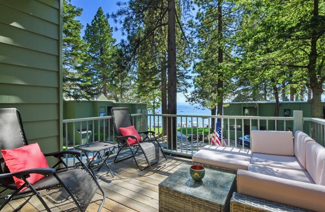 Wunderschöner Strand und Skihütte am Nordufer des Lake Tahoe