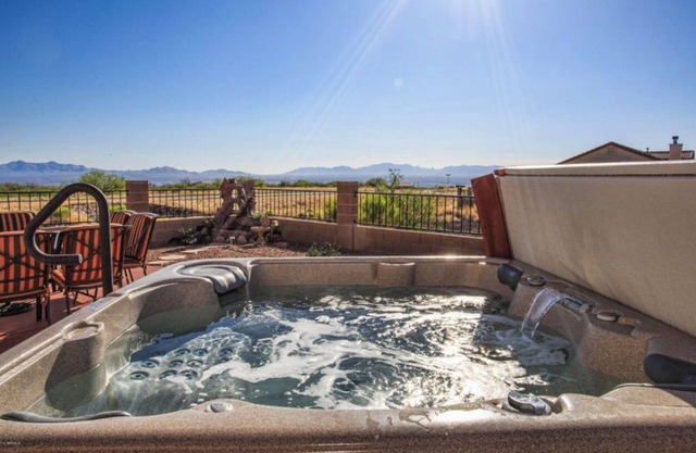 Beautiful Benson Getaway with Hot Tub