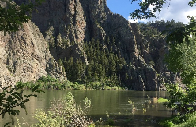 Wunderschönes, GROSSES Haus am atemberaubenden Missouri River