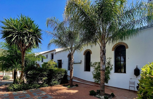 Cortijo Andalus ist ein atemberaubender Umbau einer 200 jahre alten Olivenfabrik