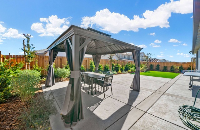 Beautiful brand new house professionally decorated