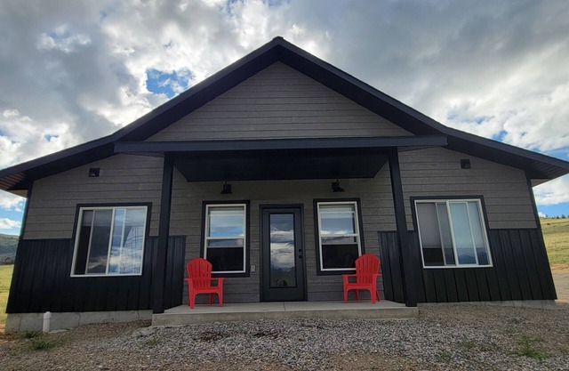 Beautiful brand new house with breathtaking Shining Mountain views.
