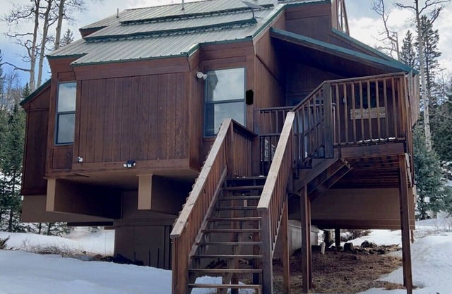 Beautiful cabin near Cuchara Mountain Park.