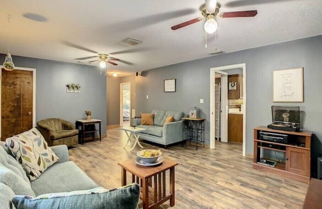 Beautiful Cabin near The Villages & Silver Springs