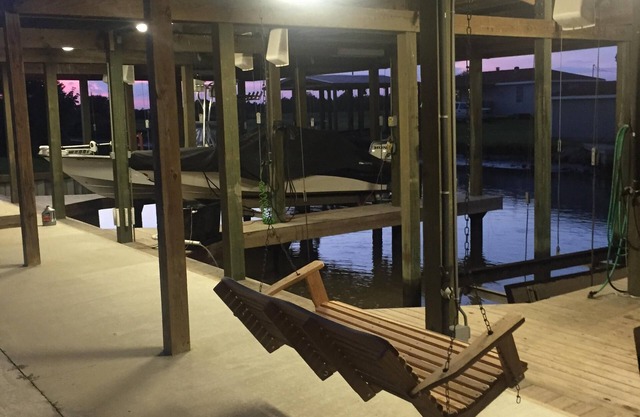 Schöne Calcasieu Fish Camp direkt am Wasser
