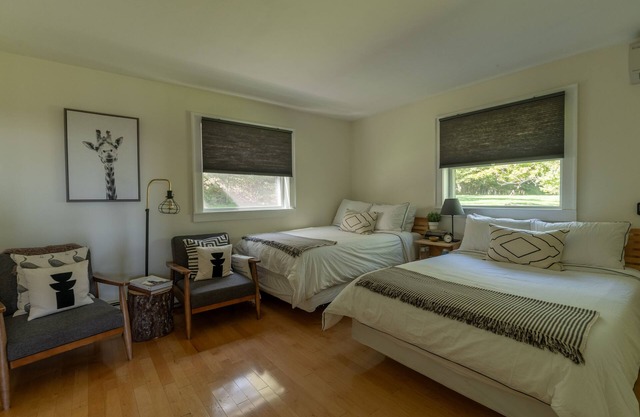 Beautiful Catskills country home get-away, with views, big private yard & forest