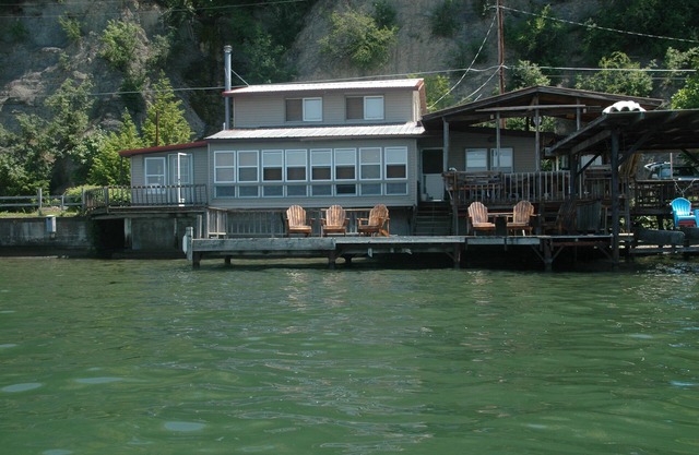 Das ganze Jahr über Cayuga Lake House mit Fabulous Sunset Ansichten