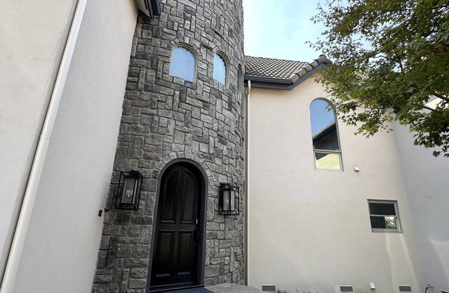 Beautiful Chateau by the Kings River and only minutes away from the Sierras.