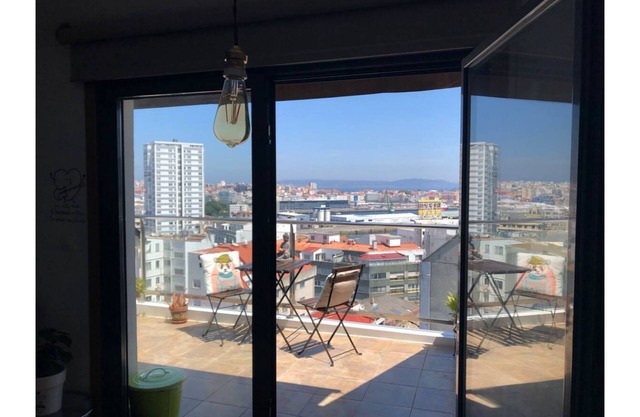 Beautiful city center apartment with views