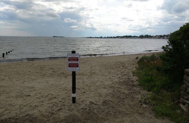 Schöne komplett renoviert 3 Schlafzimmer, 2 Badezimmer Nichtraucher-Haus mit Blick auf das Wasser