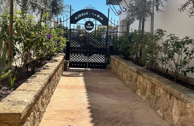 Beautiful Condo in the heart of Santa Barbara