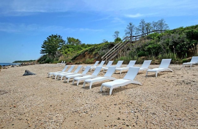 Schöne Wohnung auf dem Long Island Sound in einem Resort