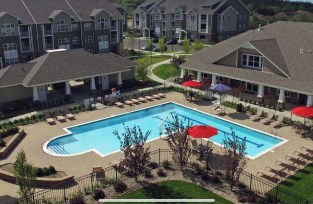 Beautiful & Convenient B&B Location with Airport Pick up & Drop Off!!..