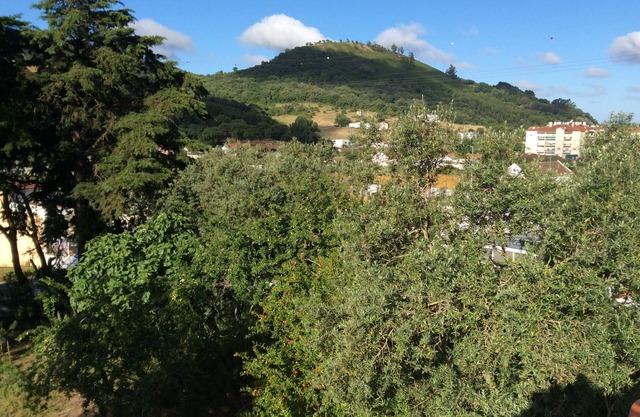Schönes Ferienhaus mit Bergblick in Malveira