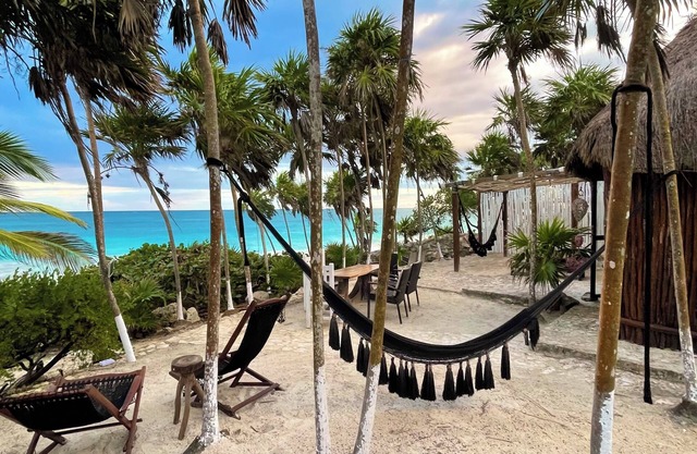 Beautiful cottage in front of the sea. Tulum.