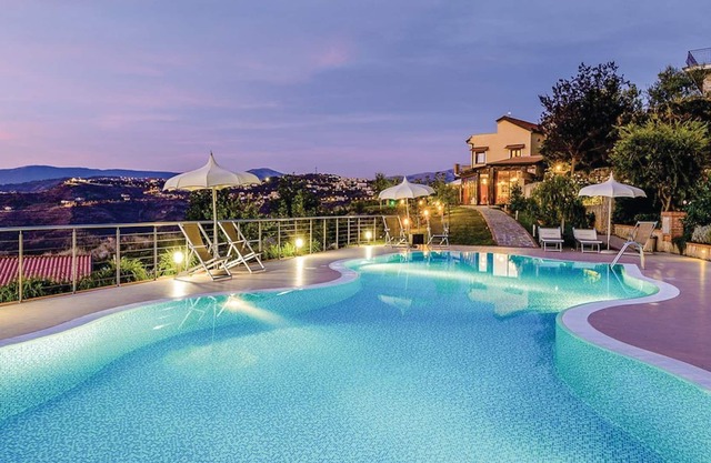 Beautiful Cozy Apt Terrace Shared Pool, Laureana Cilento, Italy