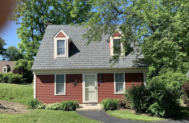 Beautiful Cozy Getaway w/access to lake and pools! WIFI