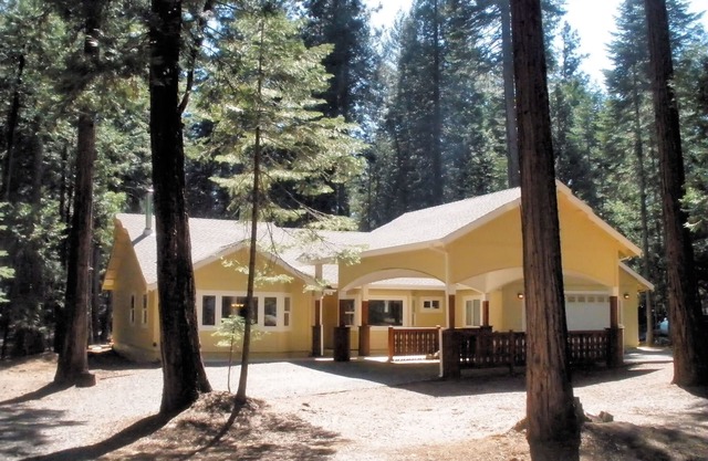 Schönes Custom Home in der Nähe von Lake McCumber & Mt Lassen