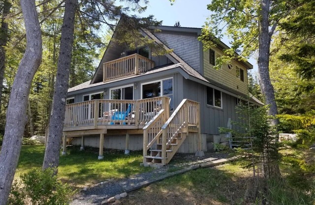 Schöne Downeast Maine Oceanfront Cabin in der Nähe von Acadia National Park