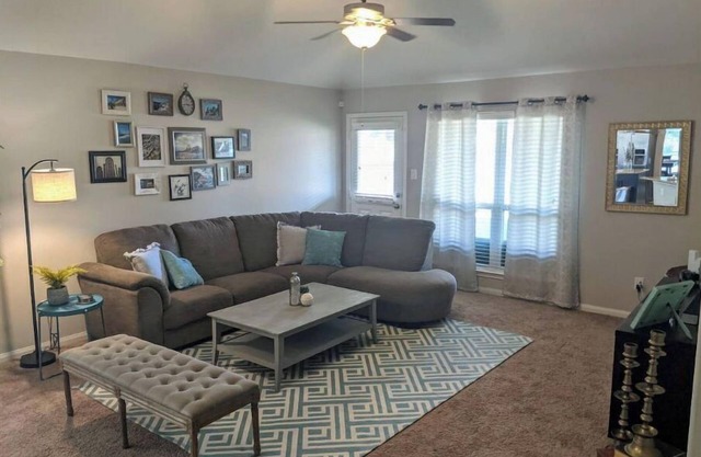 Beautiful ENTIRE home--NRG, Med Center & Downtown