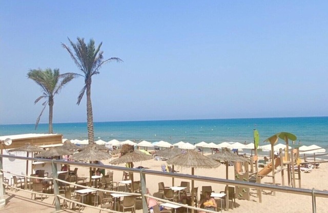 Schöne Ferienwohnung im Sleepy Spanish Village Costa Blanca. Private Pools