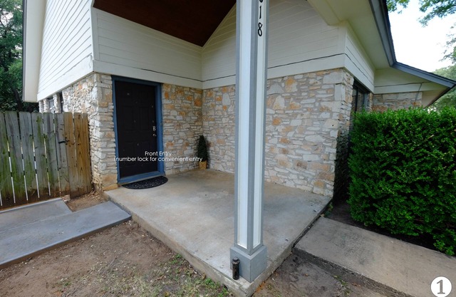 Beautiful family friendly house at excellent location!!!