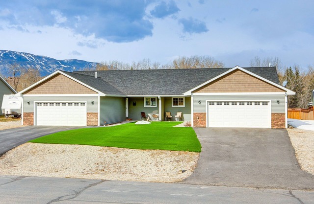 Beautiful Family Home: 10 Mi to Red Lodge Mountain
