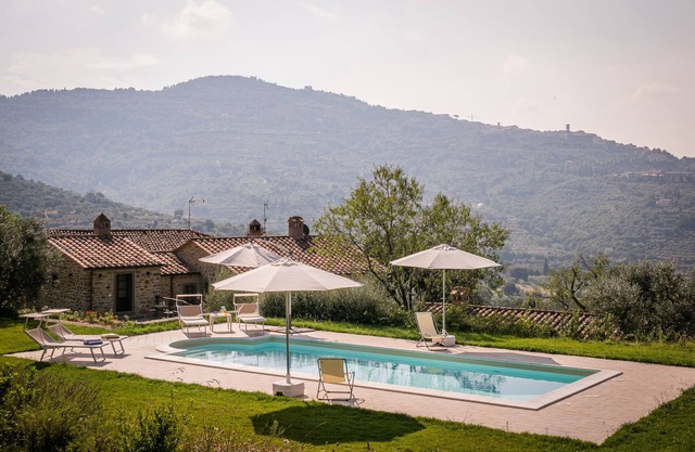 Schönes Bauernhaus in den Hügeln mit privatem Pool und herrlichem Blick auf Cortona