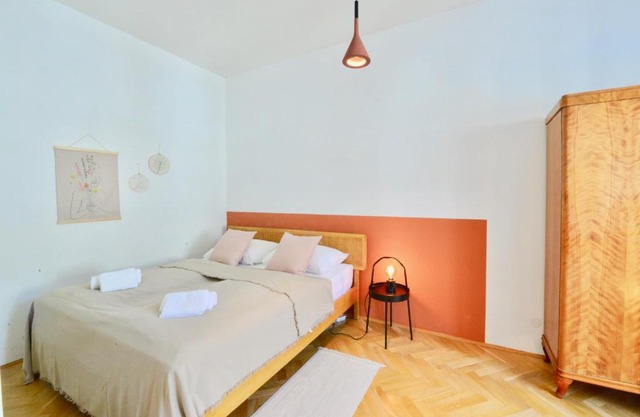 Beautiful Flat Next to Karlskirche