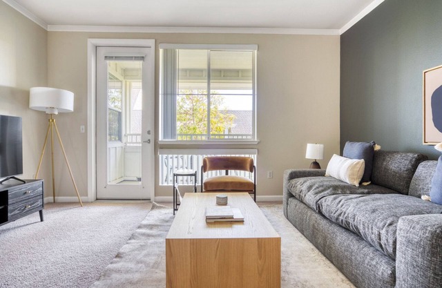 Beautiful Fremont 1BR w/ W/D, Gym & Pool, nr Tesla, by Blueground