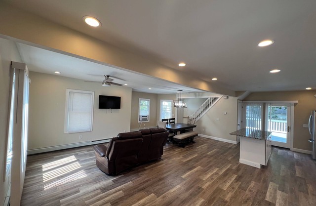 BEAUTIFUL FULLY FURNISHED HOUSE