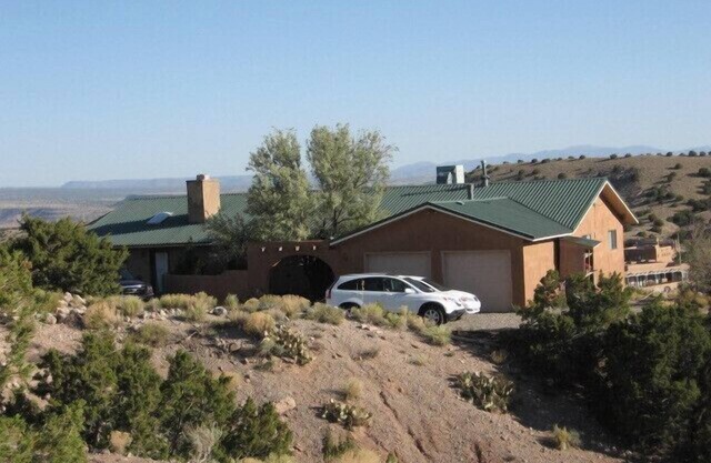 Schöne & Gracious ein Hotel in der Sandia Foothills
