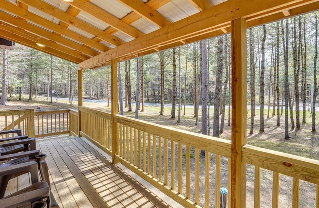 Beautiful Greig Cabin: 2 Mi to Brantingham!