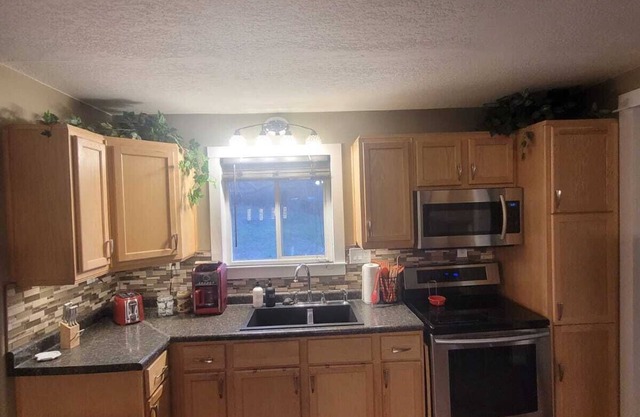 Beautiful Guest House in the Qu'appelle Valley - Minutes From Town