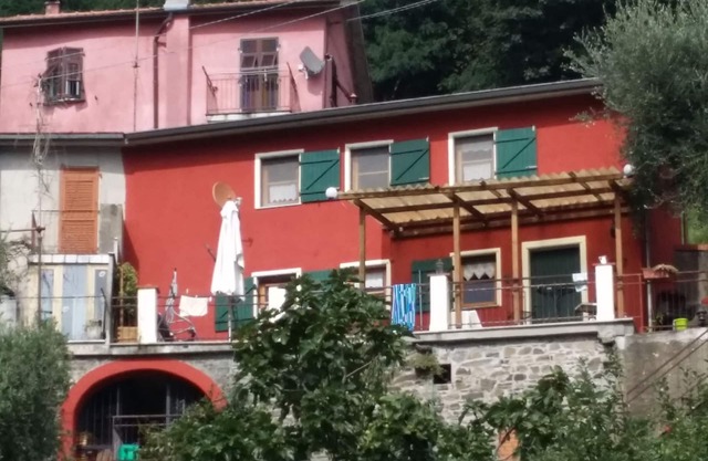 Schönes Ferienhaus mit Meerblick in Süd-Ligurien