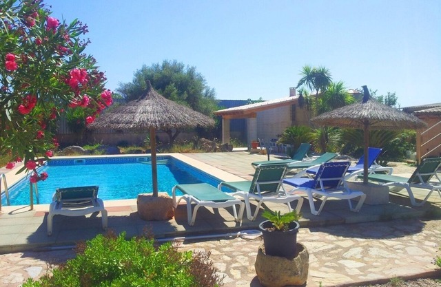 Schönes Ferienhaus "Can Bril" mit Pool, WLAN, Ventilatoren und Terrasse