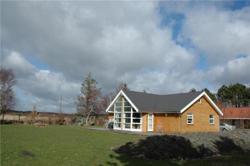Beautiful Holiday Home With Spa And Sauna Close To The Beach