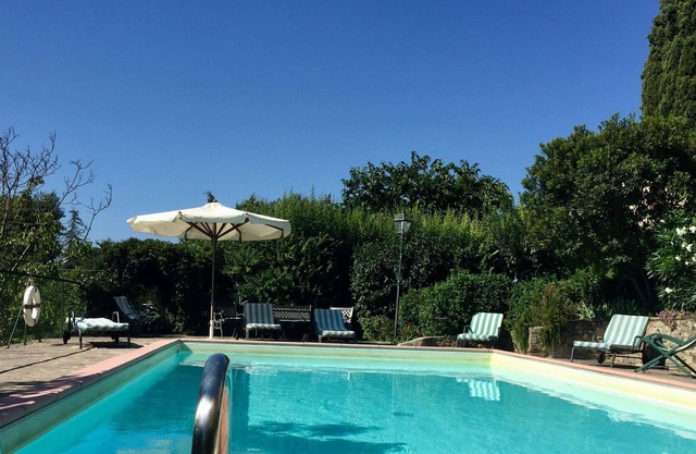 Schönes Ferienhaus mit Swimmingpool in Monterchi