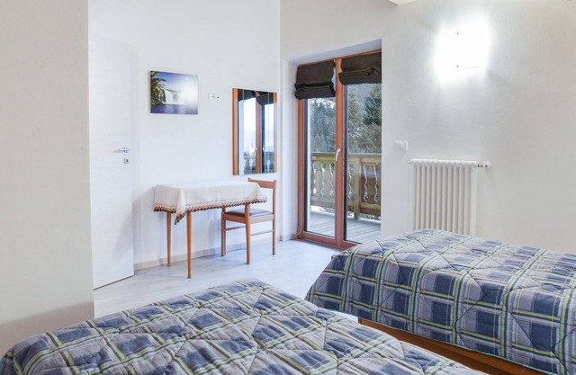Wunderschöne Ferienwohnung Ciampedie (CIPAT-Nummer: 022250-AT-054073) mit Bergblick, WLAN, Balkon und Garten; Parkplätze vorhanden, Haustiere erlaubt