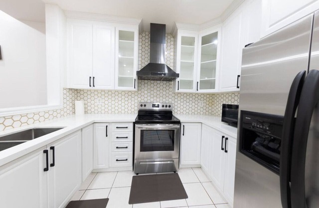 Beautiful Home in Central Local
